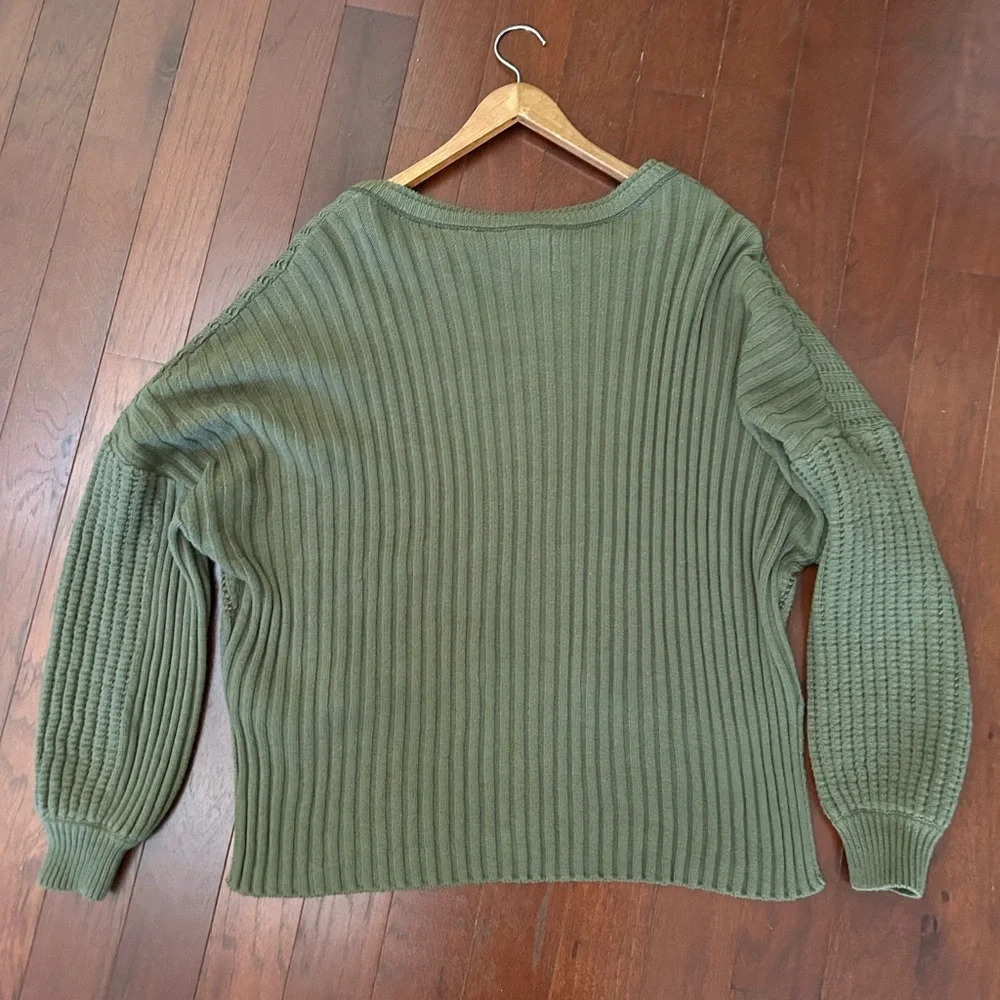 Urban Outfitters BDG Allie Notch Neck Pullover Sweater Green Size XS oversized - Picture 6 of 9